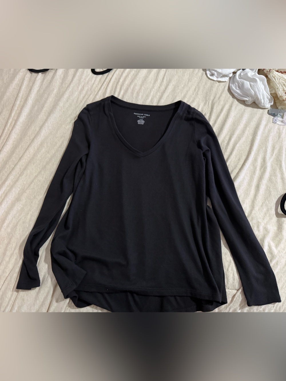 American Eagle Outfitters Black V-Neck Long Sleeve Top